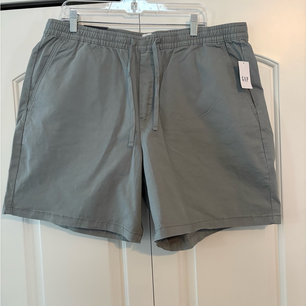 New With Tags-GAP Gray Casual Easy Shorts